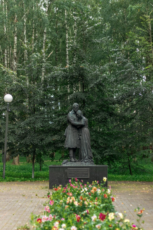 pamyatnik-petru-i-fevroni