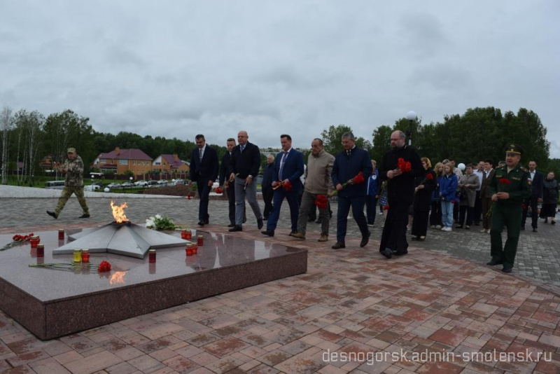 Монумент хлеб нашей памяти Десногорск