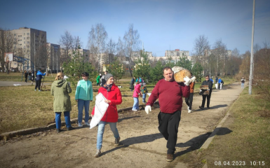 члены Общественного совета приняли участие в городском субботнике - фото - 1