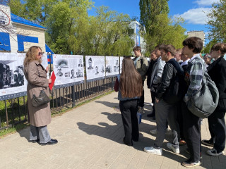 6 мая в городе смоленских атомщиков – Десногорске, открылась выставка под открытым небом «Невидимый фронт. Атомный проект 1941-1945» - фото - 3