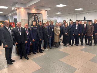 художественная интерактивная выставки «Сёстры» и «Уголь земли Русской» в рамках Форума памяти и патриотизма - фото - 4