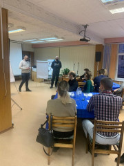 молодёж не сидит на месте - фото - 1