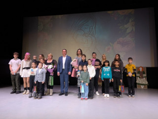 «когда сердце говорит «мама»: тёплый праздничный концерт в Десногорске и особые слова любви многодетным семьям» - фото - 6