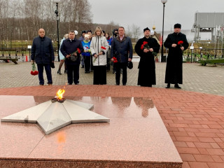 пока мы помним — они рядом: День Неизвестного солдата в Десногорске - фото - 4
