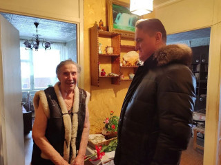 поздравление ветерана труда Смоленской АЭС с 90 летием - фото - 3