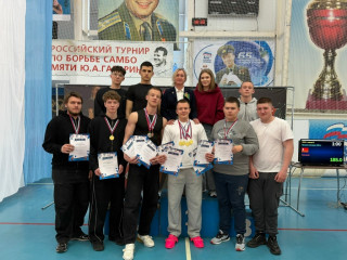 первенство Смоленской области по экипировочному жиму и жиму классическому среди юношей и девушек, юниоров и юниорок - фото - 4