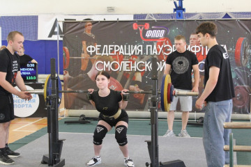 чемпионат Смоленской области по пауэрлифтингу (троеборью и троеборью классическому) - фото - 4
